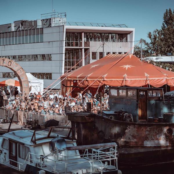 © Mathieu Lacout Rencontre professionnelle - Visuel 1